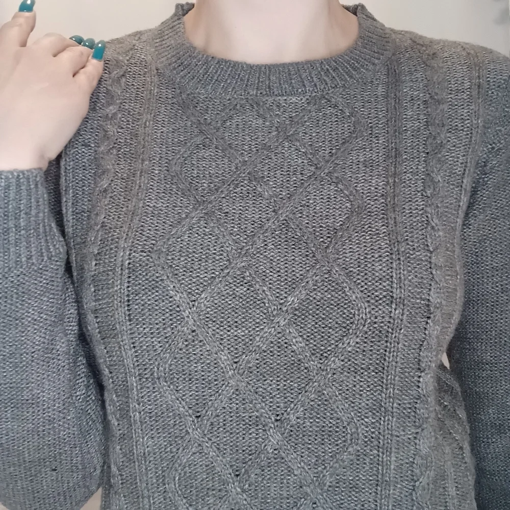 Joe Fresh Gray Knit Sweater. - Picture 3 of 5